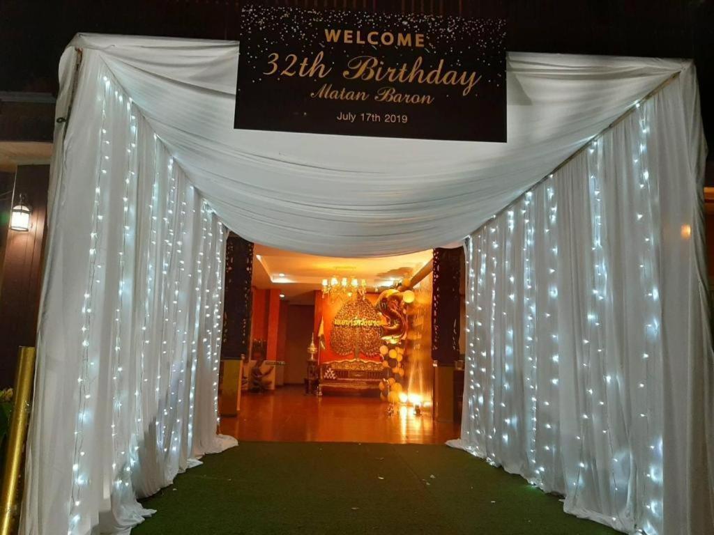 Le Parc Wangnang Hotel Phitsanulok Bagian luar foto