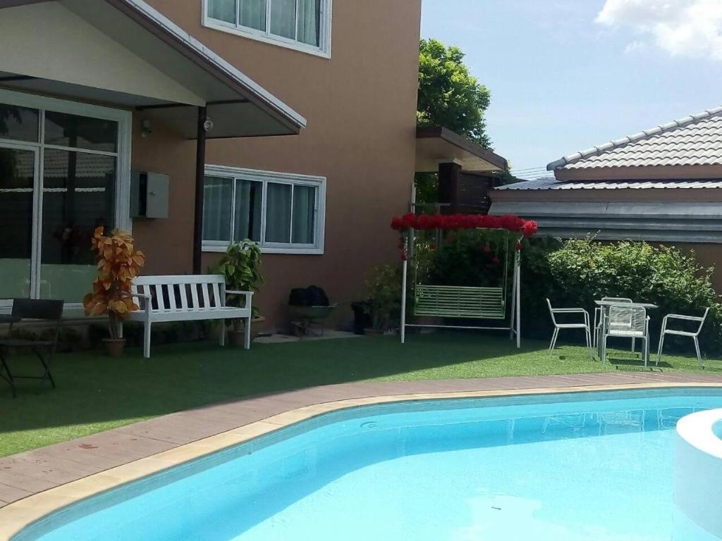Le Parc Wangnang Hotel Phitsanulok Bagian luar foto