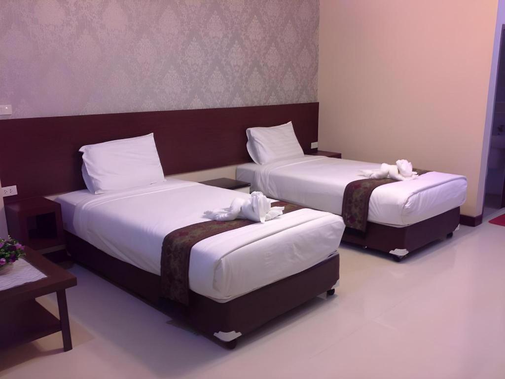 Le Parc Wangnang Hotel Phitsanulok Bagian luar foto