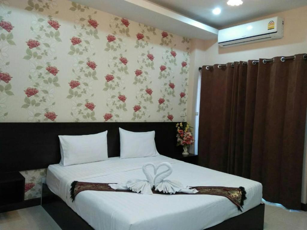 Le Parc Wangnang Hotel Phitsanulok Bagian luar foto