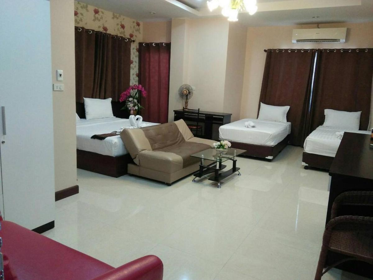 Le Parc Wangnang Hotel Phitsanulok Bagian luar foto